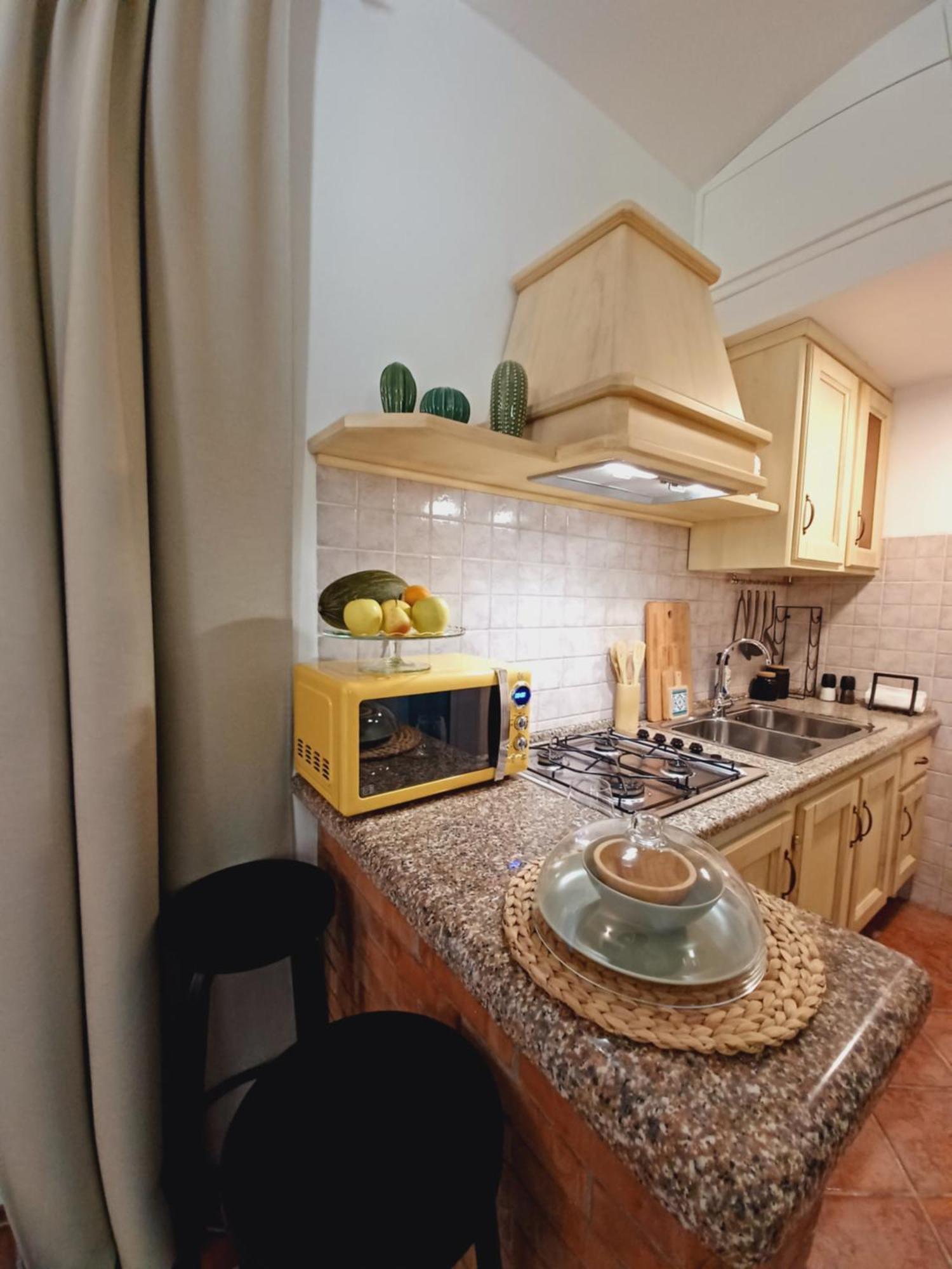 Suite Mirialveda San Pantaleo Ngoại thất bức ảnh